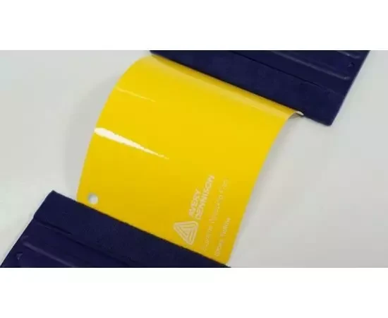 Глянцевая виниловая пленка желтого цвета AVERY SUPREME GLOSS YELLOW