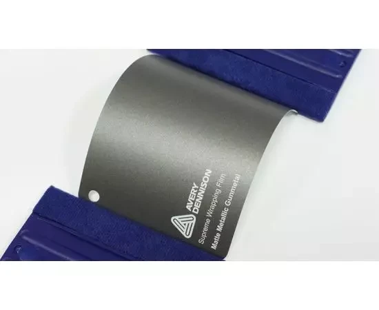 Матовая виниловая пленка AVERY SUPREME MATTE METALLIC GUNMETAL Матовая виниловая пленка AVERY SUPREME MATTE METALLIC GUNMETAL