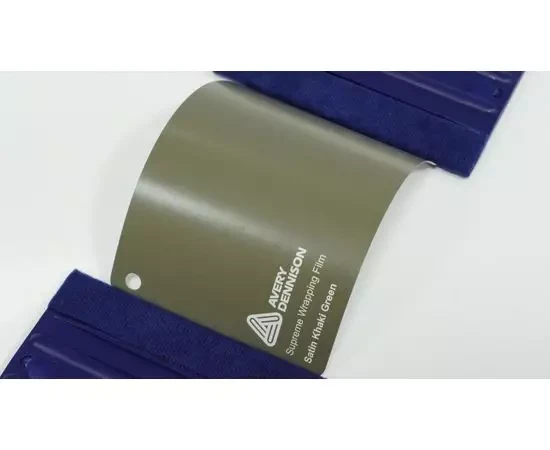 Зеленая Хаки виниловая пленка AVERY SUPREME SATIN KHAKI GREEN Зеленая Хаки виниловая пленка AVERY SUPREME SATIN KHAKI GREEN